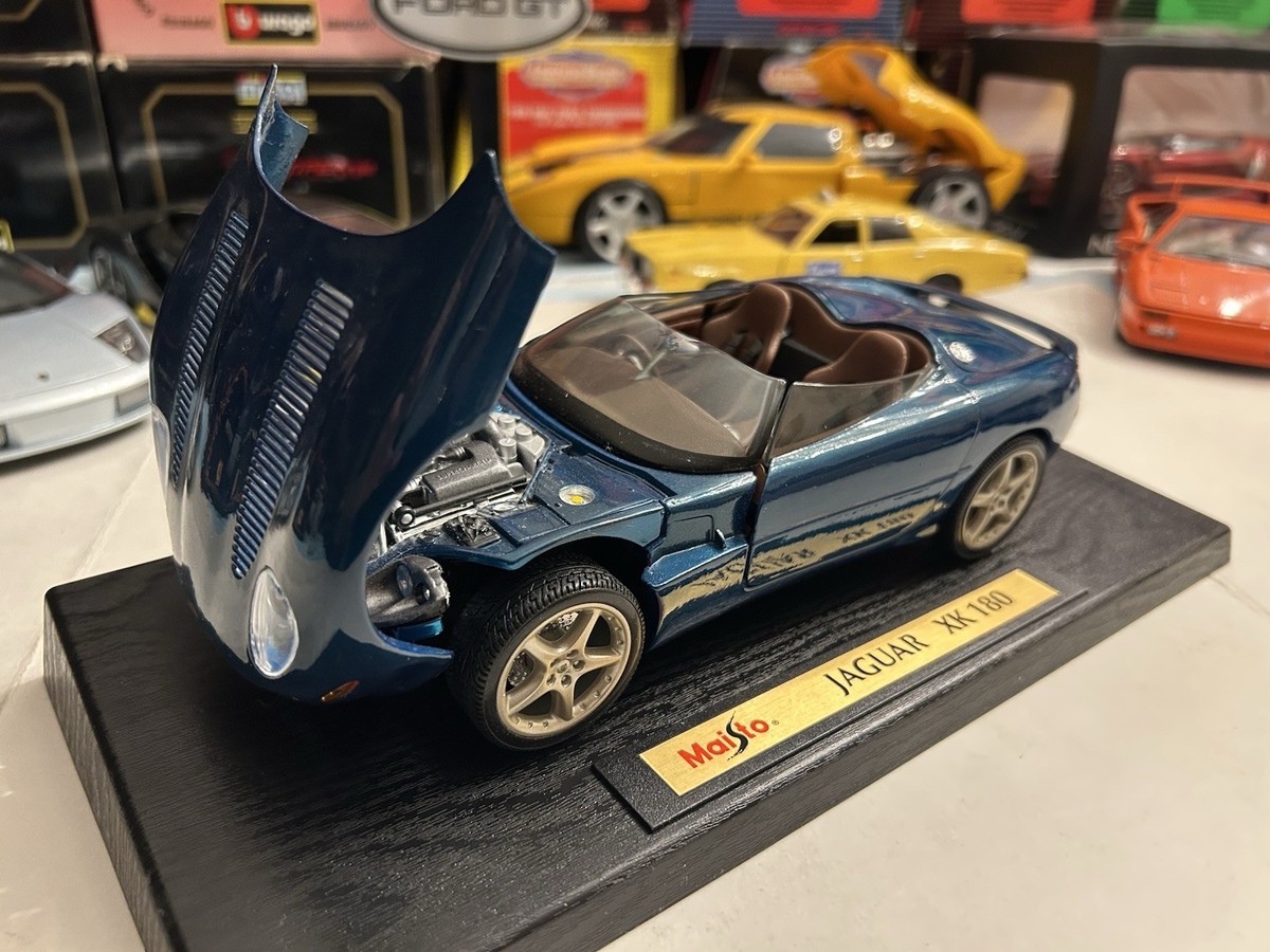 Jaguar XK 180 Teal Green 1:18 Maisto Special Edition Diecast Car