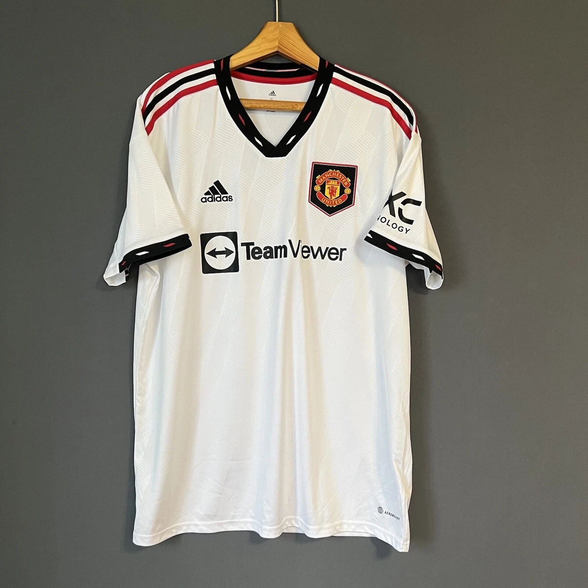 man united jersey 2022 23