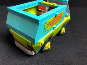 LEGO 75902 Scooby-Doo The Mystery Machine from 2015 No Figures or Accessories!!