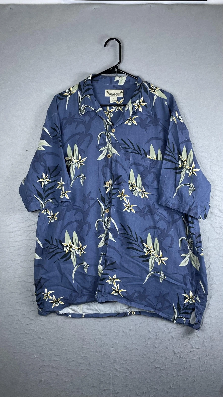 Paradise Coves Shirt Mens XL Floral Silk Hawaiian Short Sleeve Button Front