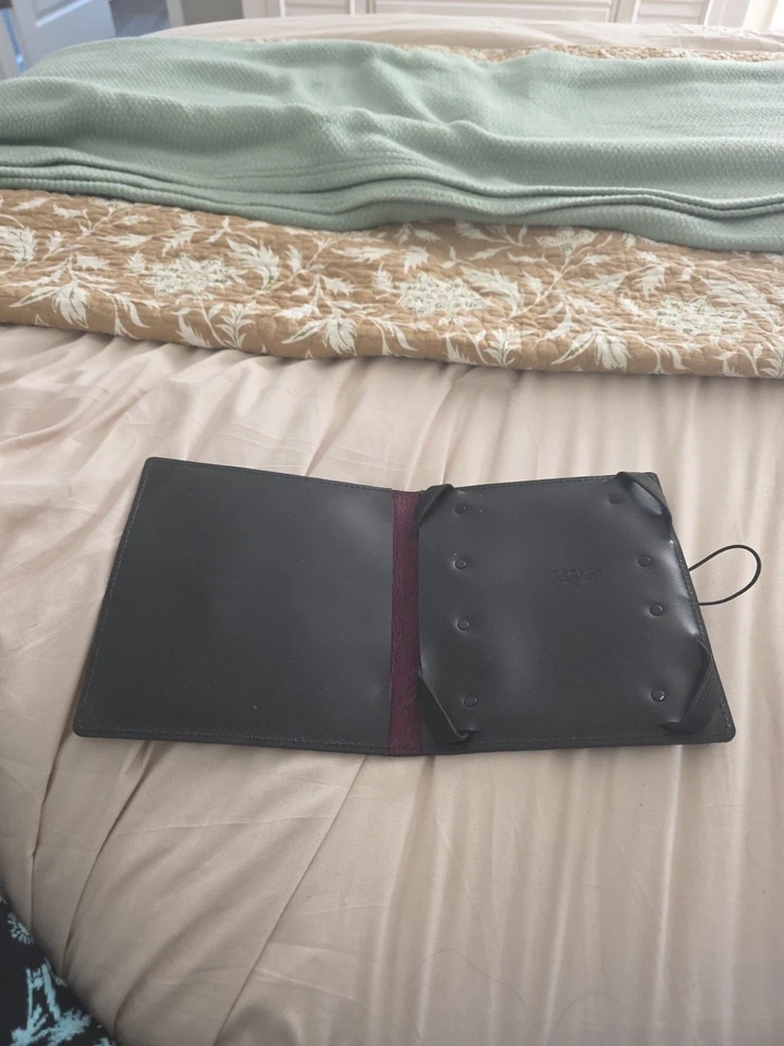 Funda Kindle de cuero Oberon para Oasis 9ª y 10ª generación Foto 4 de 4