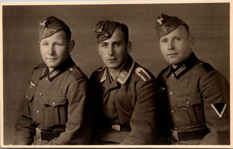 WW2 WWII German Military Wehrmacht Photo Photograph Postcard Soldiers Brothers
