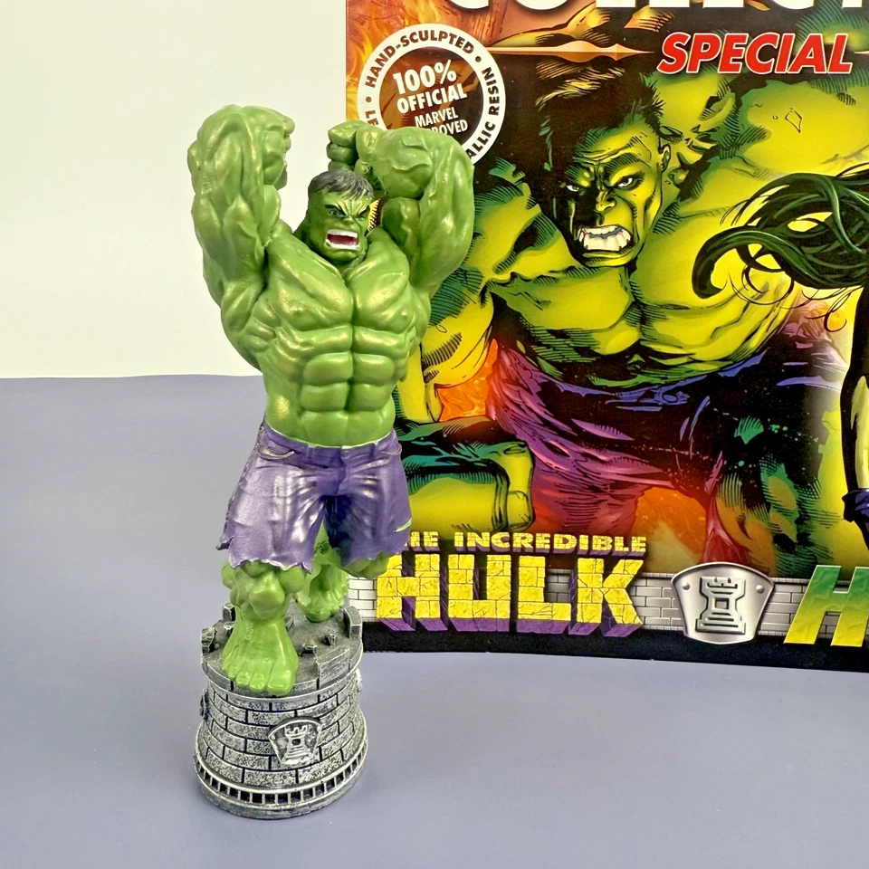 Marvel Eaglemoss Hulk & She-Hulk Rook Chess Pieces Figurines w/ Magazine - Image 4 of 4