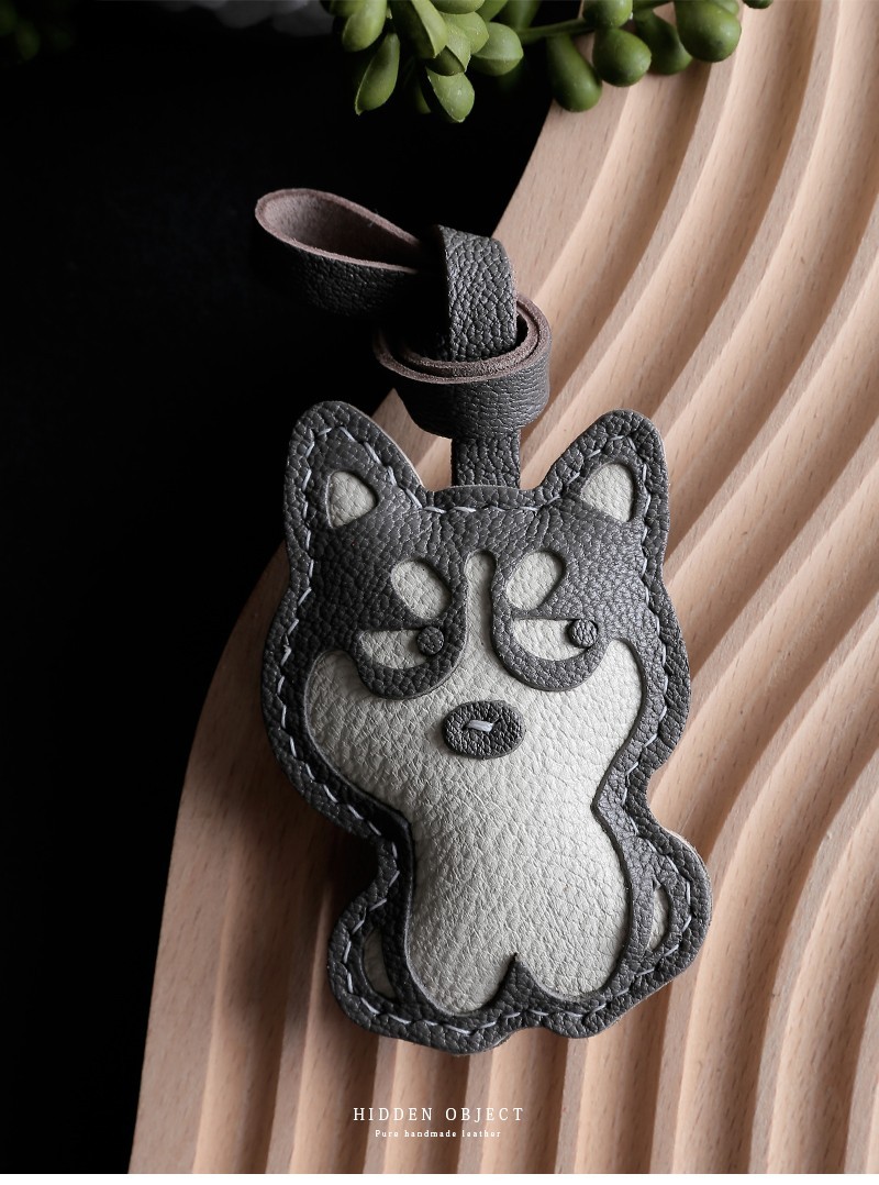 Ciondolo in vera pelle a forma di cane Husky foto 3
