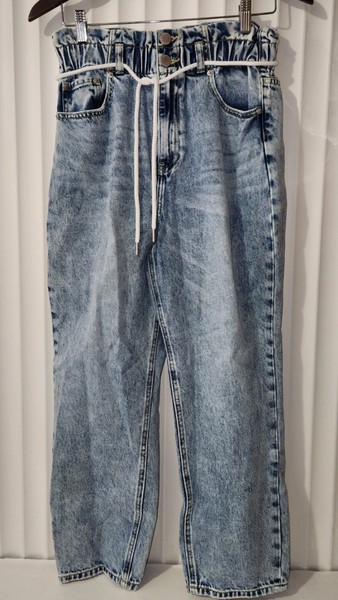 DECJUBA size 10 High Waisted Denim Joggers / Boyfriend Jeans, 80s Vibe. Blue