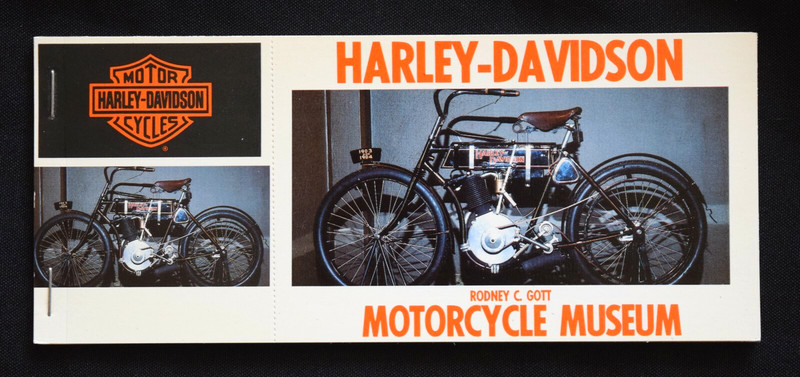 HARLEY-DAVIDSON RODNEY C. GOTT MOTORCYCLE MUSEUM POSTCARDS BOOKLET