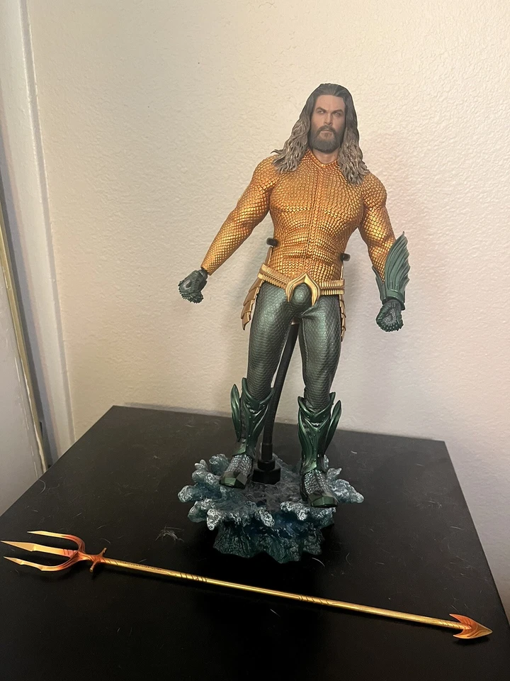 hot toys aquaman 1/6 - Image 2 of 4