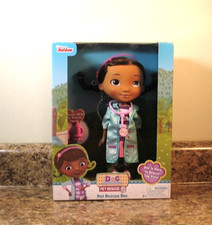 Disney Junior Doc McStuffins Pet Rescue Doc 8.5  Doll  Accessories NEW