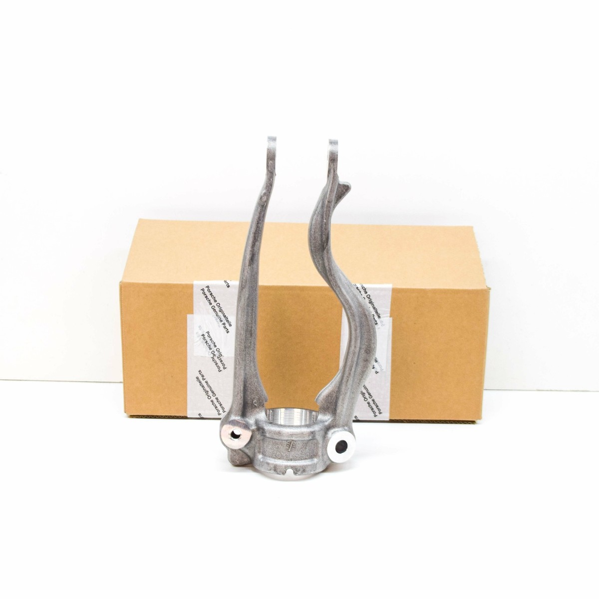 PORSCHE MACAN MK2 Front Right Lower Shock Mount Fork 95B413038C 