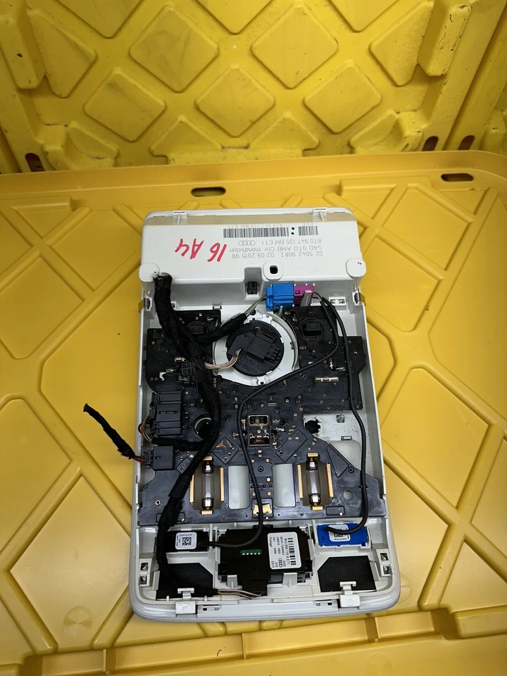 Luz domo interruptor techo corredizo Audi A5 A4 Q5 2013-2016 - 8T0947135BM OEM Foto 4 de 4