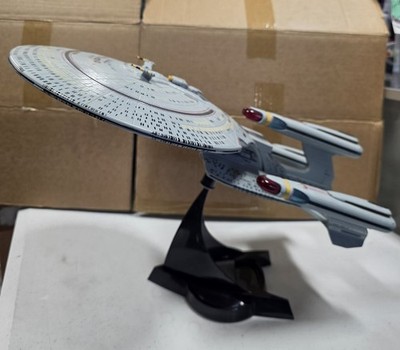 Diamond Select Starship Legends USS Enterprise NCC-1701-D  All Good Things''