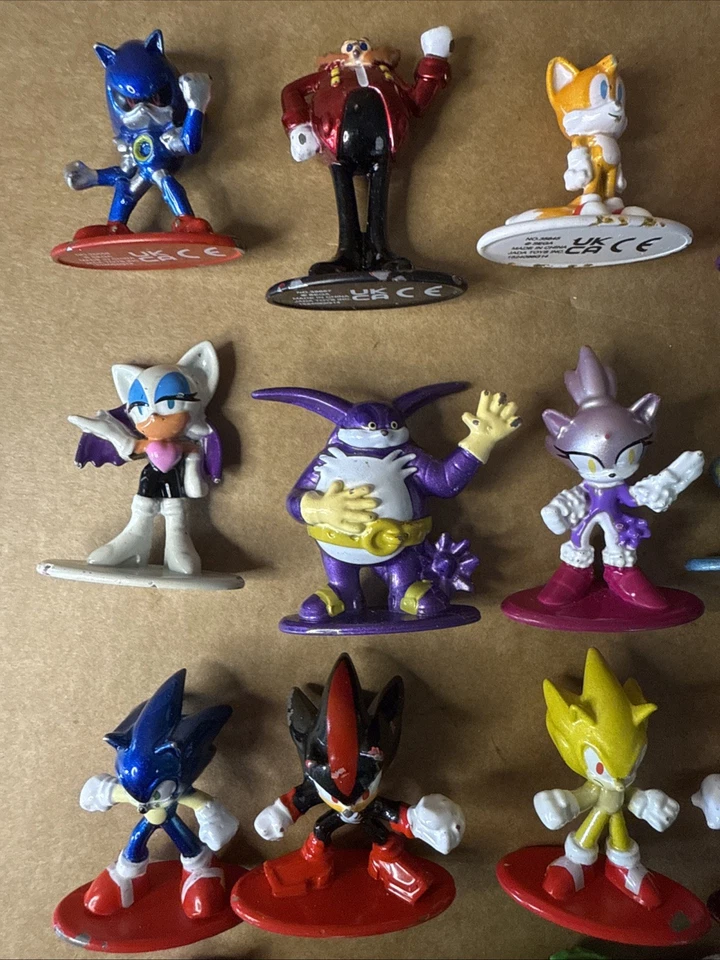 Figuras fundidas a presión Sonic The Hedgehog 18 piezas NanoMetalfigs Jada Toys Sega Genesis Foto 2 de 4