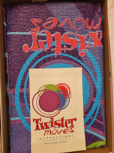 2003 Twister Moves 144 Total Dance Sessions Twist Dance Moves Game Hasbro - Picture 3 of 5