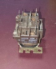 Honeywell R8222B 1043 24V Relay #050-13707-07 - Used - Tested