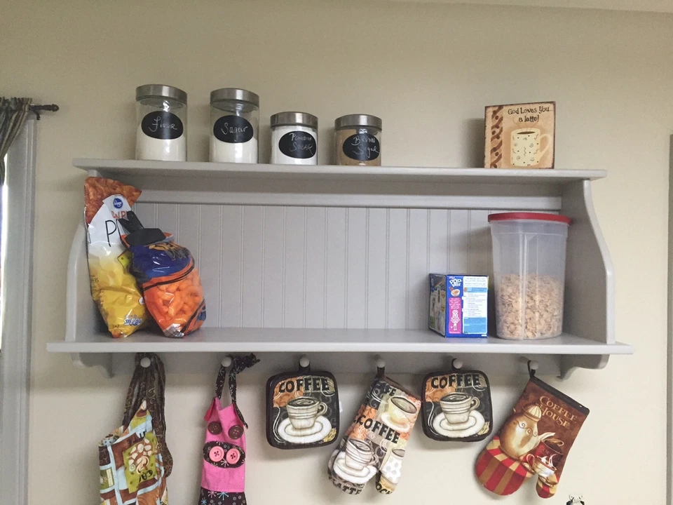 Country Kitchen Wall Shelf Storage Cupboard with Shaker Pegs 46" - Изображение 2 из 3