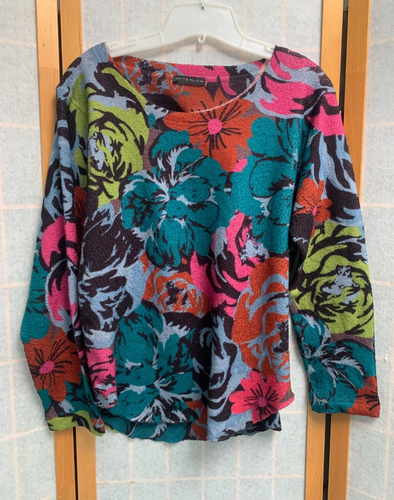 Multi-Color Pullover Sweater Size 