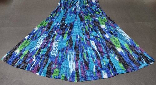 Size M, Dress By Periwinkle, Sleeveless Blue Abstract Breathable Design Lite Wt. - Picture 2 of 15