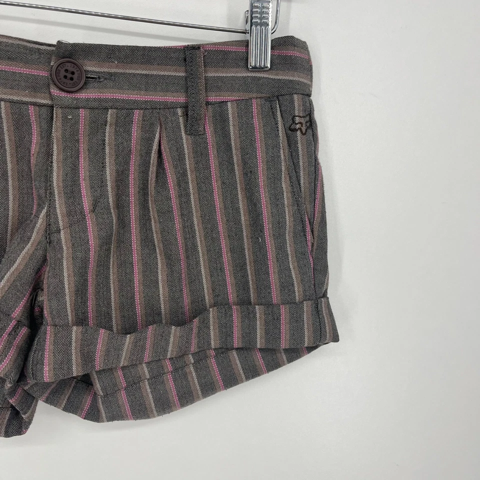 Fox Shorts Women's Juniors Size 1 Gray Brown Striped Vtg Y2K Cuffed - Image 3 of 4