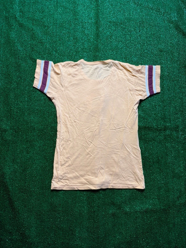 Винтажная женская футболка Cleveland Cavaliers 20 - Изображение 3 из 4