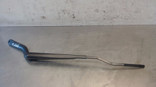 Scheibenwischerarm    L VW Tiguan 2.0 TDI DPF Bluemotion Technology 5N 2013-2014