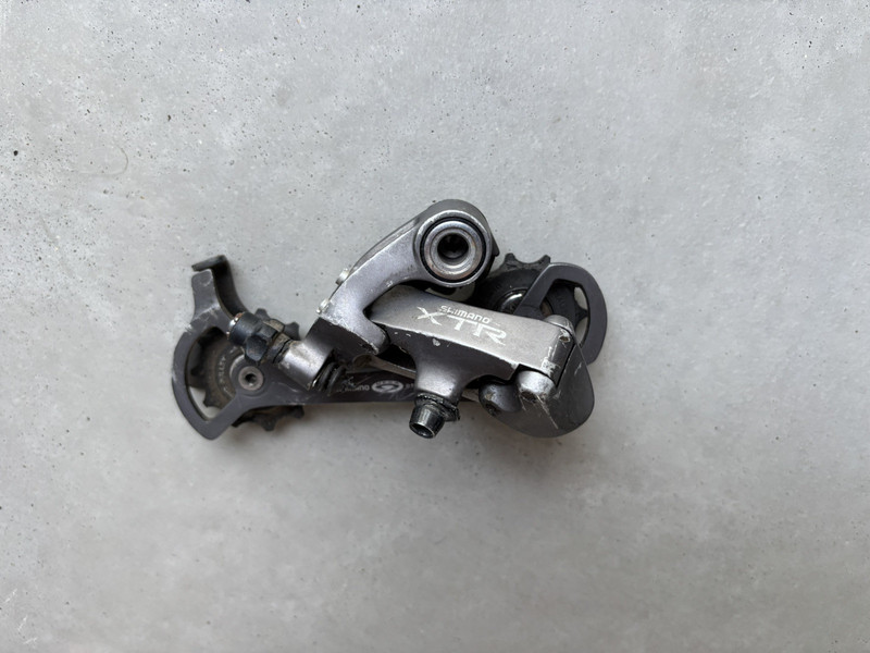 Shimano XTR RD-M952 Rear Derailleur. Long cage. 9 Speed. Retro Vintage