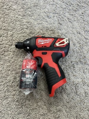 Milwaukee M12 1/4  Hex Screwdriver Kit NEW