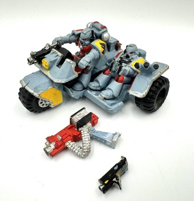 Space Marine Attack Bike / Trike teilweise Metall Warhammer 40k klassisch