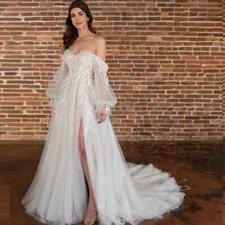Sweetheart A-Line Wedding Dresses Puffy Full Sleeves Side Slit Tulle Bridal Gown
