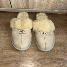 Ladies UGG AUSTRALIA  Cream Fur Shearling Lined Beige Slippers Size 6 (39)