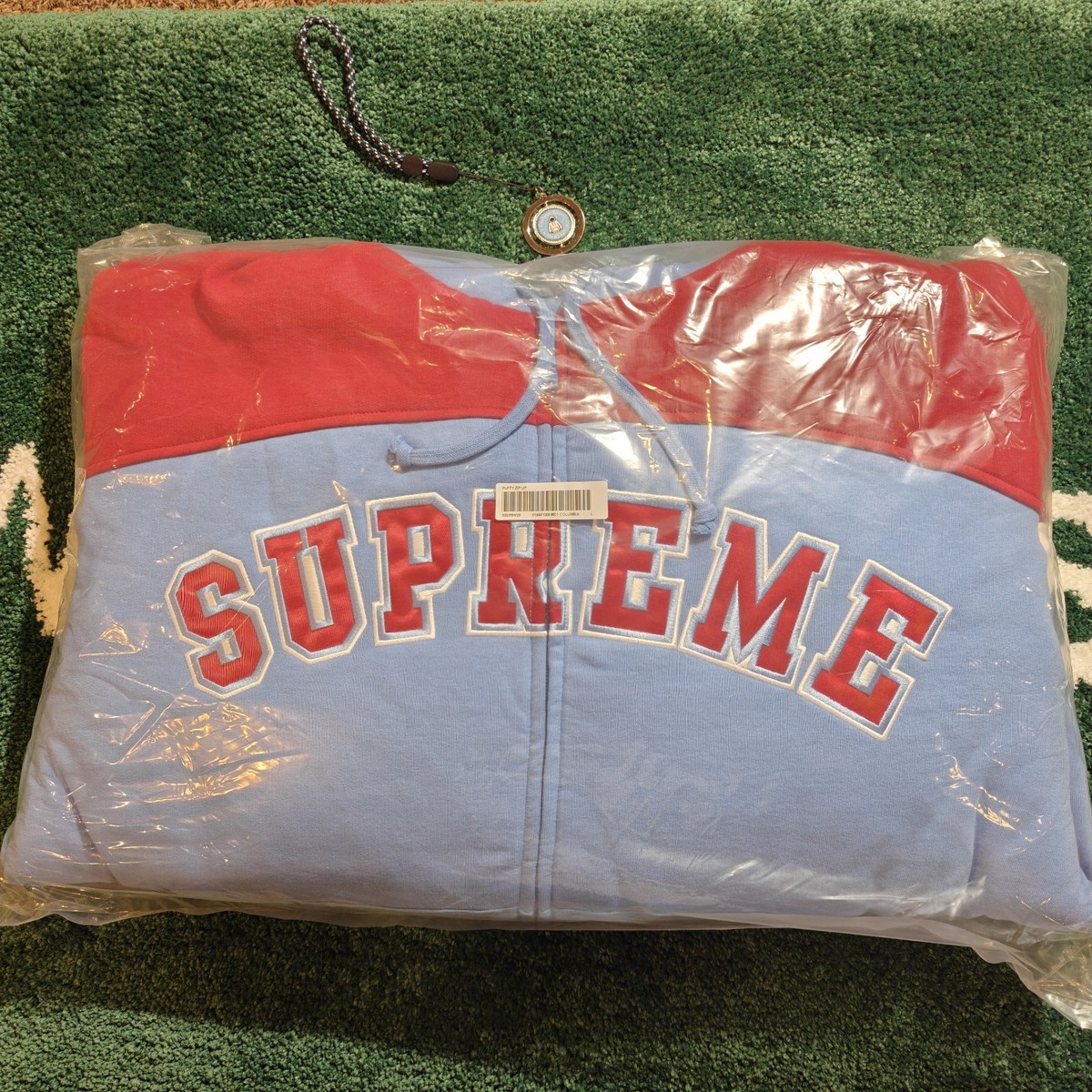 Supreme Filled Zip Up Hooded Sweatshirt Light Blue Size L Brand