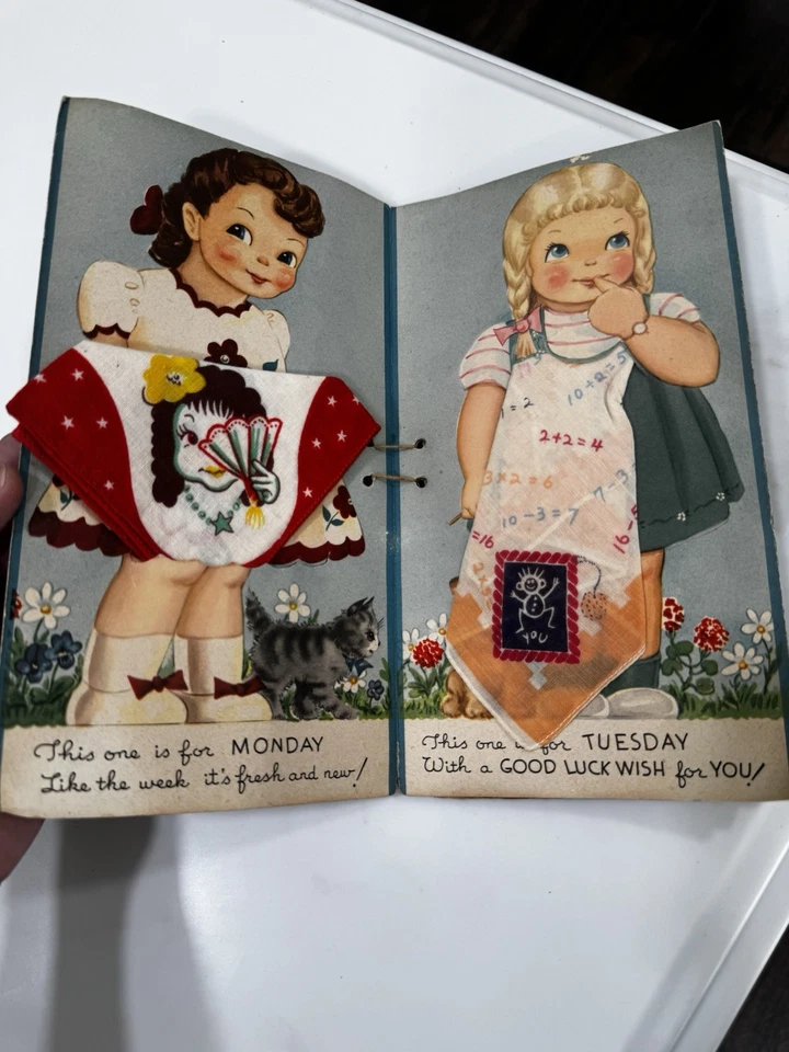 1950’s Dinkety Docket Lenços Livro Infantil Hanky a Day 7 Lenços Dentro - Imagem 2 de 4