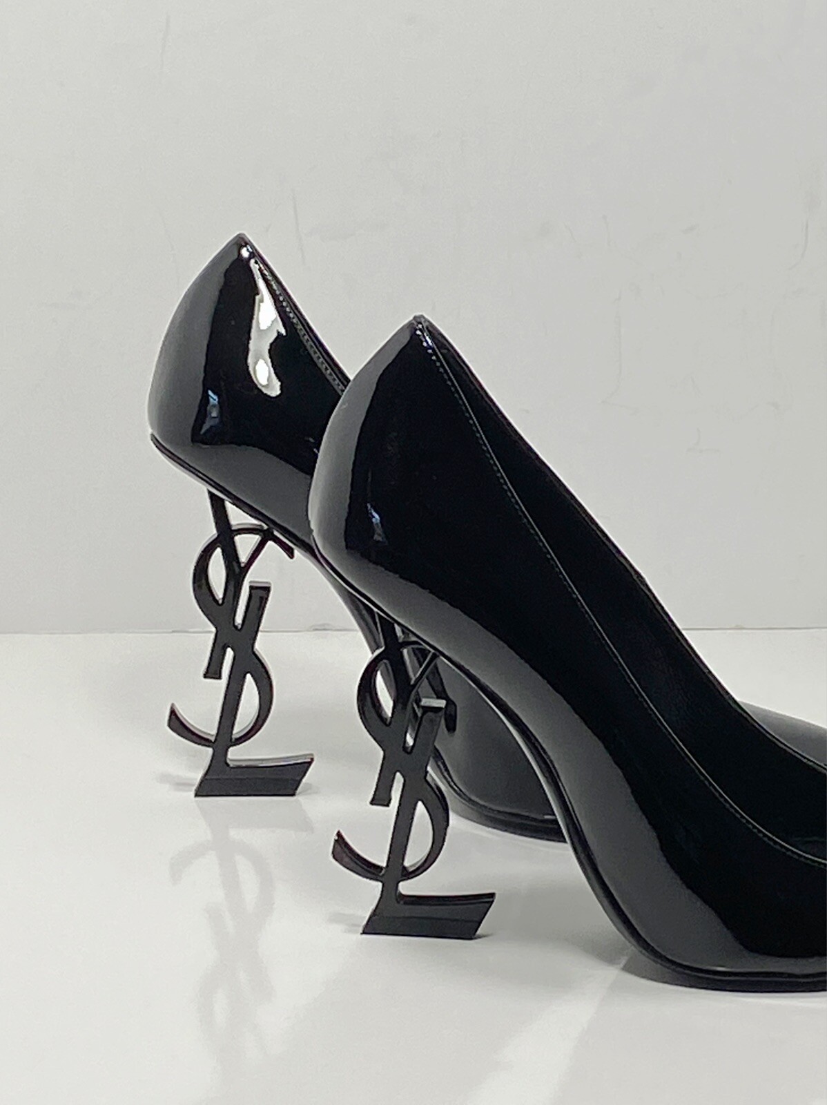 Décolleté in pelle verniciata Saint Laurent Opyum punta da $1390 taglia 36 5