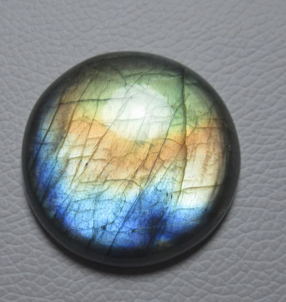 Natural Labradorite Round Cabochon 130.50 Cts Smooth Gemstone Cabochon J 4195 - Image 2 of 4