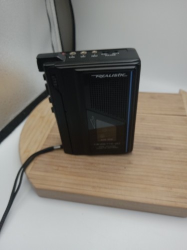 Realistic Minisette 20 Model 14-1055A Black Tested Cassette Player Speake Scratc - Picture 13 of 17