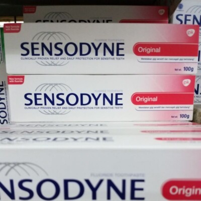 2x Sensodyne Original Flavor To Protect Sensitive Teeth & Cavity Prevention