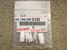 FITS: 03 - 19 TOYOTA COROLLA DASH INSTRUMENT PANEL WHITE CLIPS QTY 5 OEM NEW