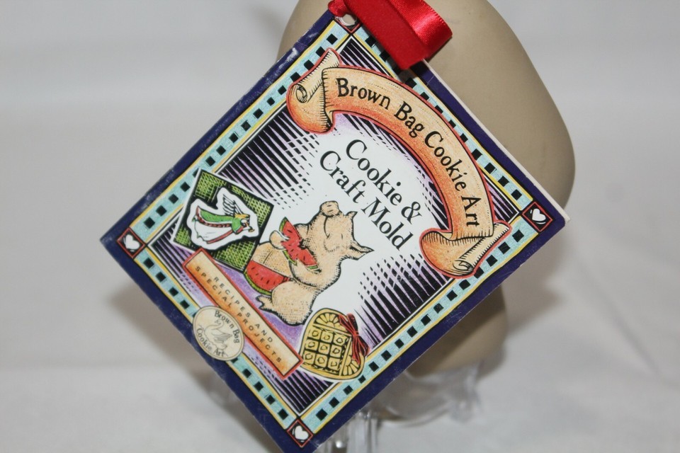 Brown Bag Cookie Art Santa Claus Candy Cookie Mold Stoneware 1983