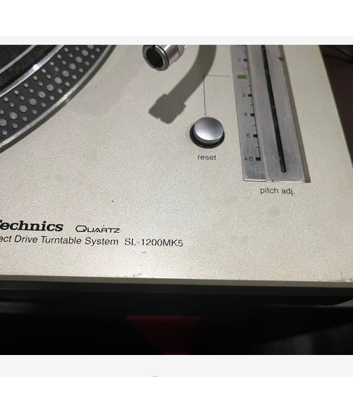 Used Technics SL-1200MK5 Silver DJ Turntable Direct Drive Used Technics SL-1200MK5 Silver DJ Turntable Direct Drive