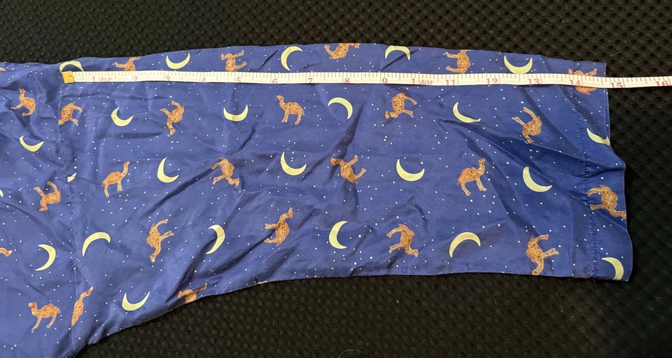 Vintage 1993 Camel Tobacco Promotional Silk Pajama Nightshirt With Shorts  - Image 2 of 4