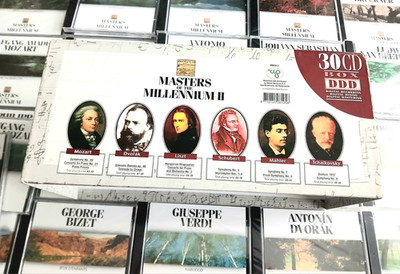Masters of the Millennium II - Box 30 CDs - Neu außer 1 CD - Classic