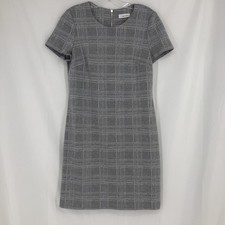Calvin Klein Plaid Short Sleeve Dress Round Neck, Back Zip, Size 8 Gray
