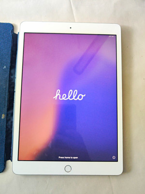 Apple iPad 8, 32 GB 10,5 Zoll Wi Fi Silber