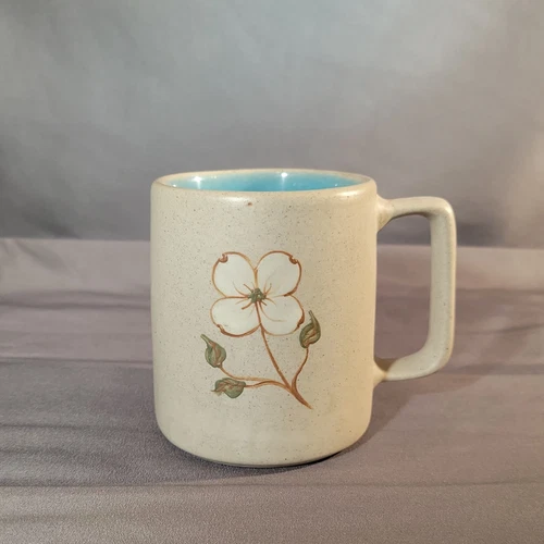 Vintage Pigeon Forge Pottery Dogwood Flower Coffee Cup Mug