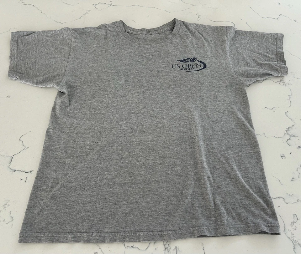 Camiseta cinza tênis 2010 US Open Arthur Ashe Stadium New York adulto média -Rafa - Imagem 2 de 4
