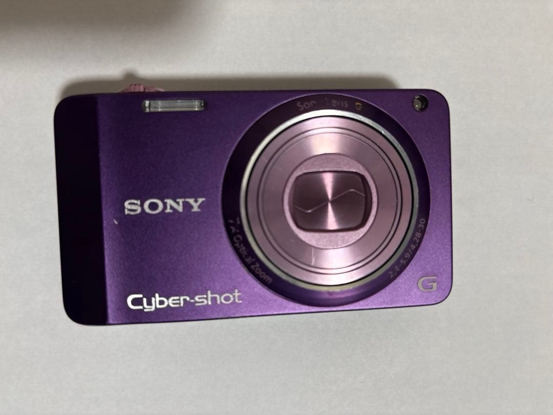 Stylish Purple SONY Cyber-shot G DSC-WX10 Digital Camera with