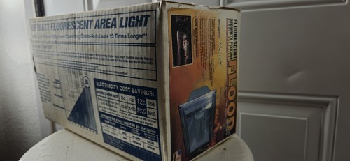 Lights Of America Flourescent Security Fixture Flood Light White FloureX - Picture 5 of 6