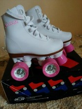 Chicago Girl  s Classic Roller Skates   White Rink Skates Size J10