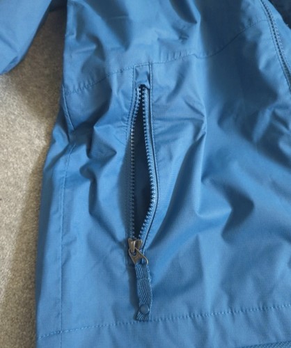 Rain Coat - Picture 4 of 9