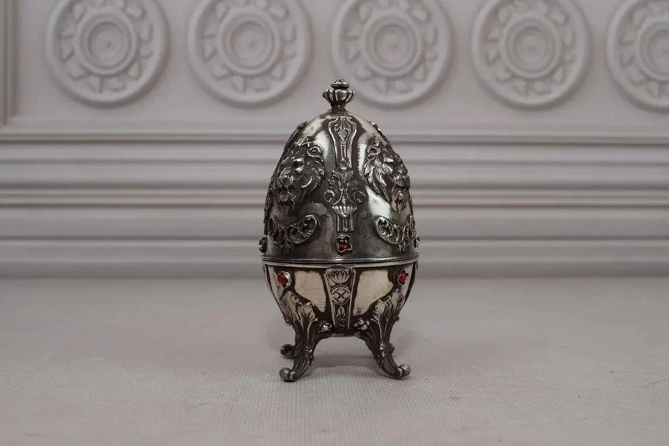 Huevo de Plata Cazador - Cabeza de León Plata 84 - Caja de Plata Estilo Antiguo Imperial Foto 2 de 4