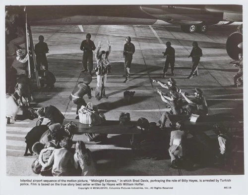 Midnight Express Brad Davis Istanbul Airport 1978 Movie 8x10 Vintage Press Photo